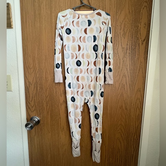 Little Sleepies Luna Neutral Zippy Sleeper - Picture 2 of 3